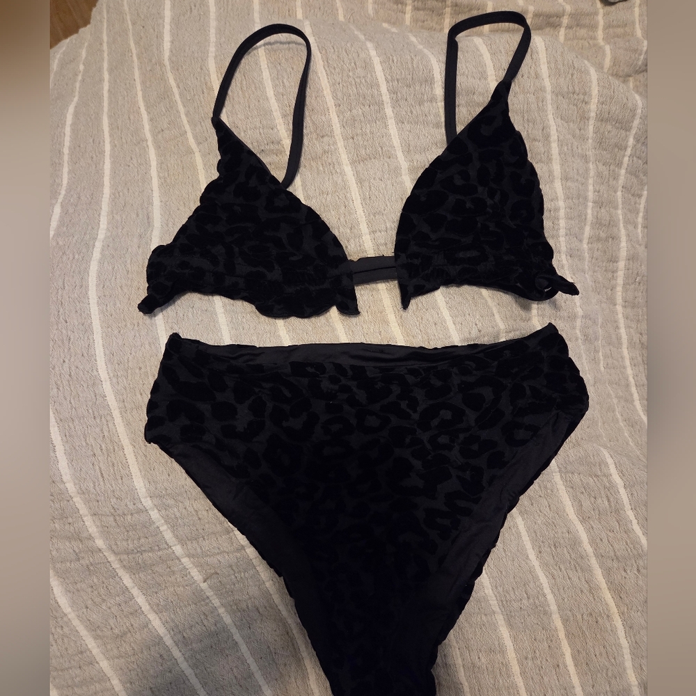 Black Textured Leopard Triangle Bikini Set
